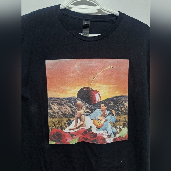 Ten02 Band Lrg Black Graphic T-Shirt - Picture 3 of 3